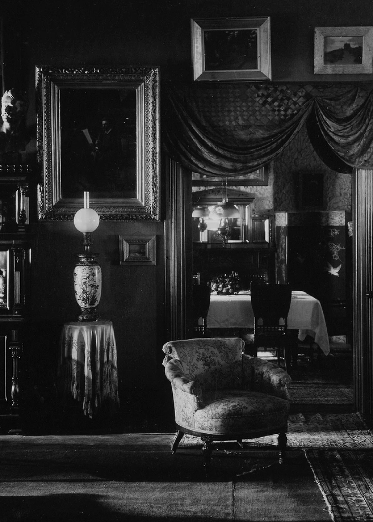 A vintage photograph of an elegant living room.